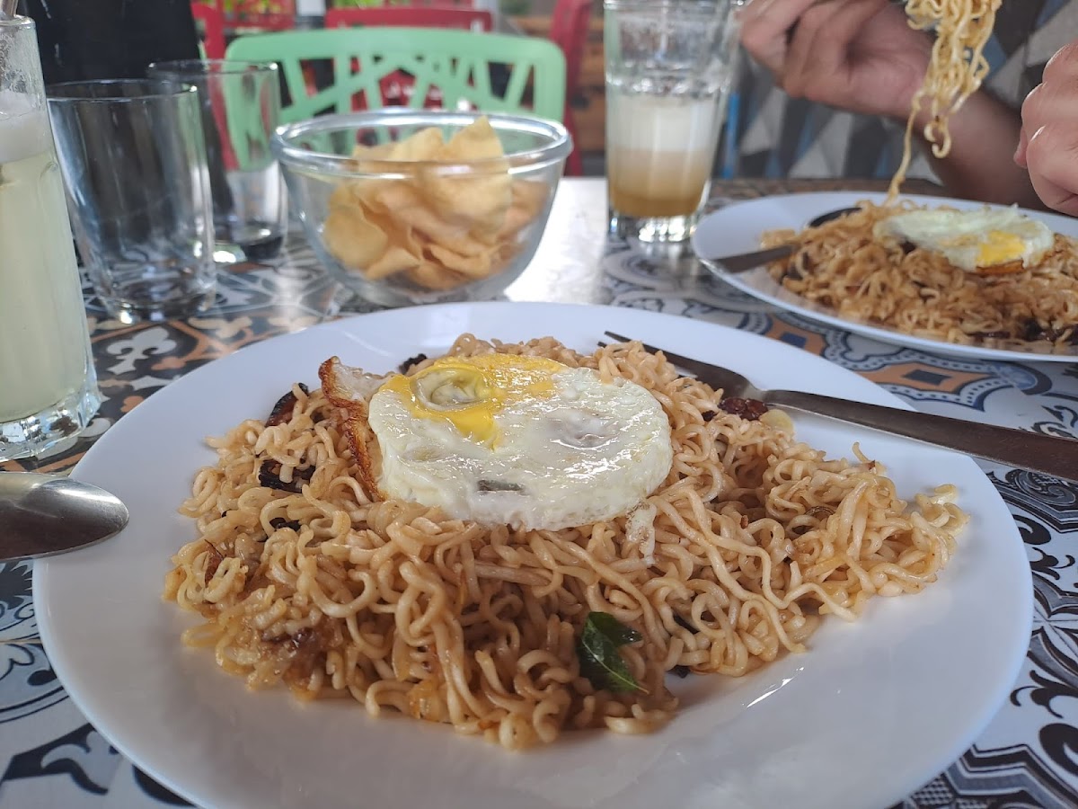 Alanaasi Cafe&Bistro photo 2